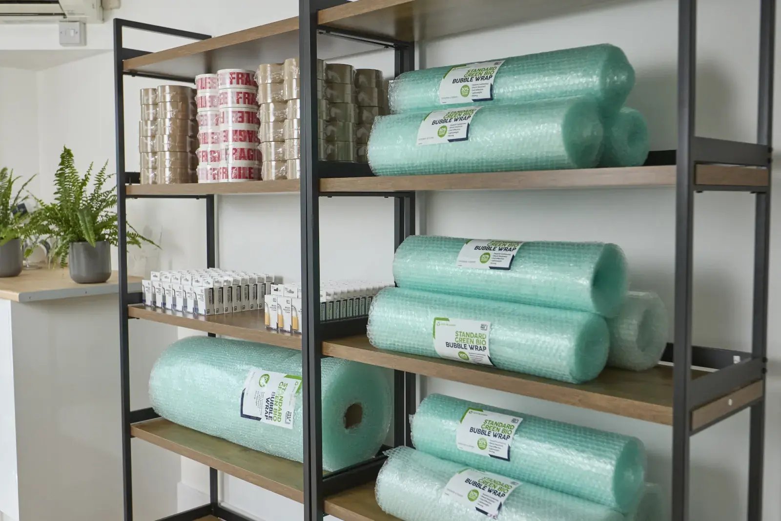 the-place-4-self-storage-help-packing-moving-items-in-on-site-shop-1600x1067