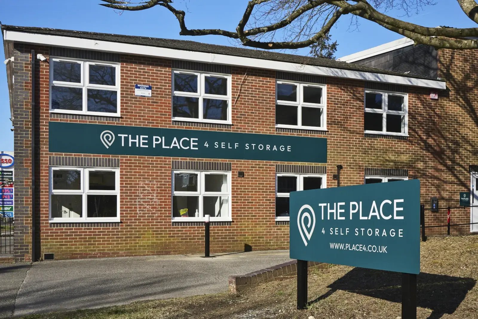 the-place-4-self-storage-petersfield-branded-building-exterior-front-signage-1600x1067