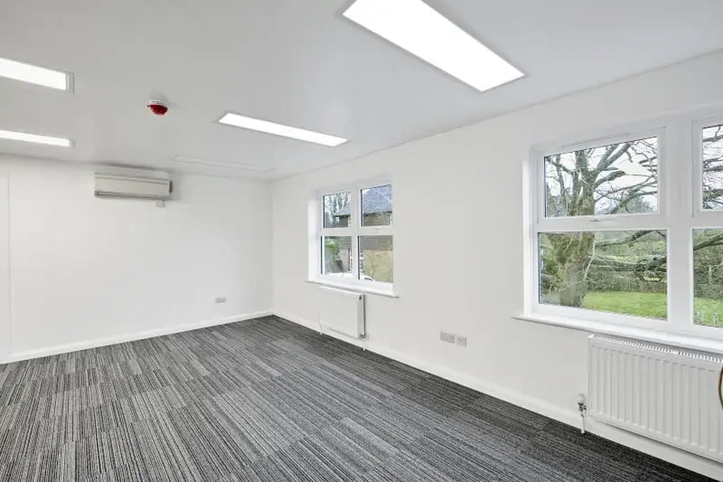the-place-4-offices-petersfield-modern-bright-office-space-to-hire-800x533