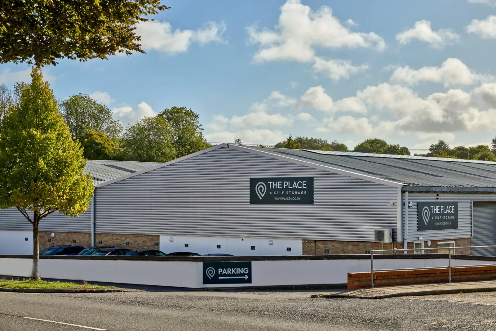 the-place-4-self-storage-alton-storage-unit-space-building-exterior-1600x1067
