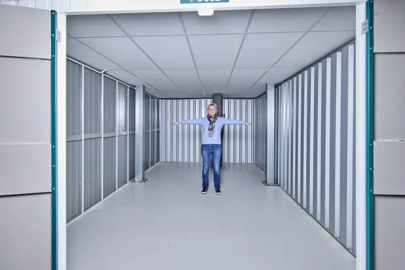 the-place-4-self-storage-200sqft-storage-unit-800x533