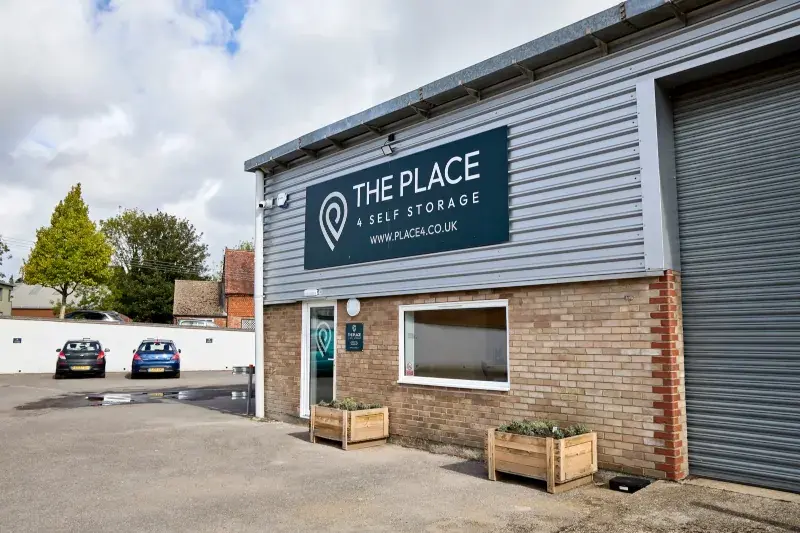 the-place-4-self-storage-alton-storage-unit-space-self-store-branding-800x533