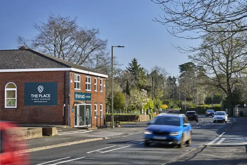 the-place-4-self-storage-petersfield-branded-building-exterior-front-from-road-800x533