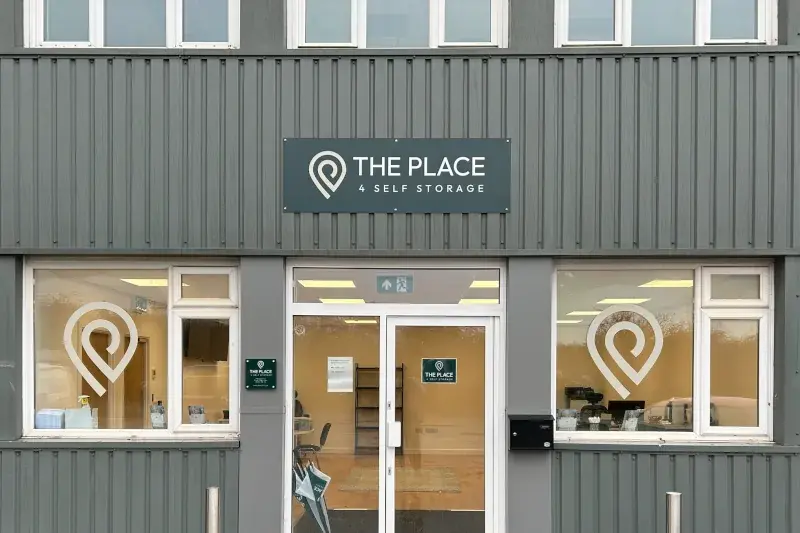 the-place-4-self-storage-swindon-storage-unit-space-branded-entrance-800x533